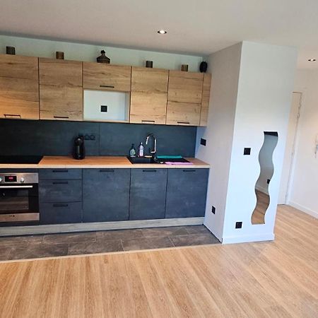 Charmant Appartement Tout Equipe Seilh Exterior foto